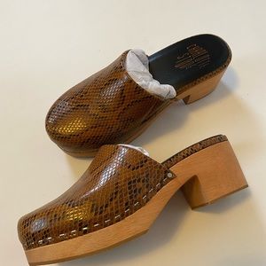 Charlotte stone Martino snake skin clogs new with box